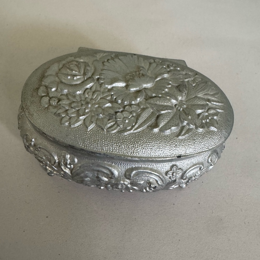 Japan Silver Tone Roses Flowers Jewelry Box